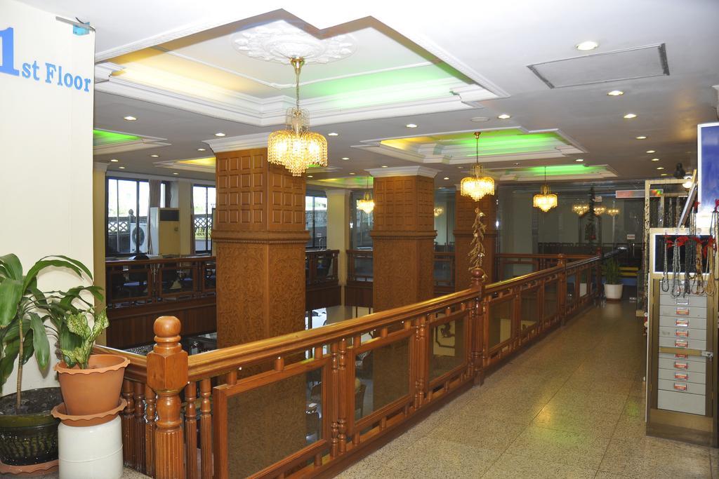 Panorama Hotel Yangon Exterior photo