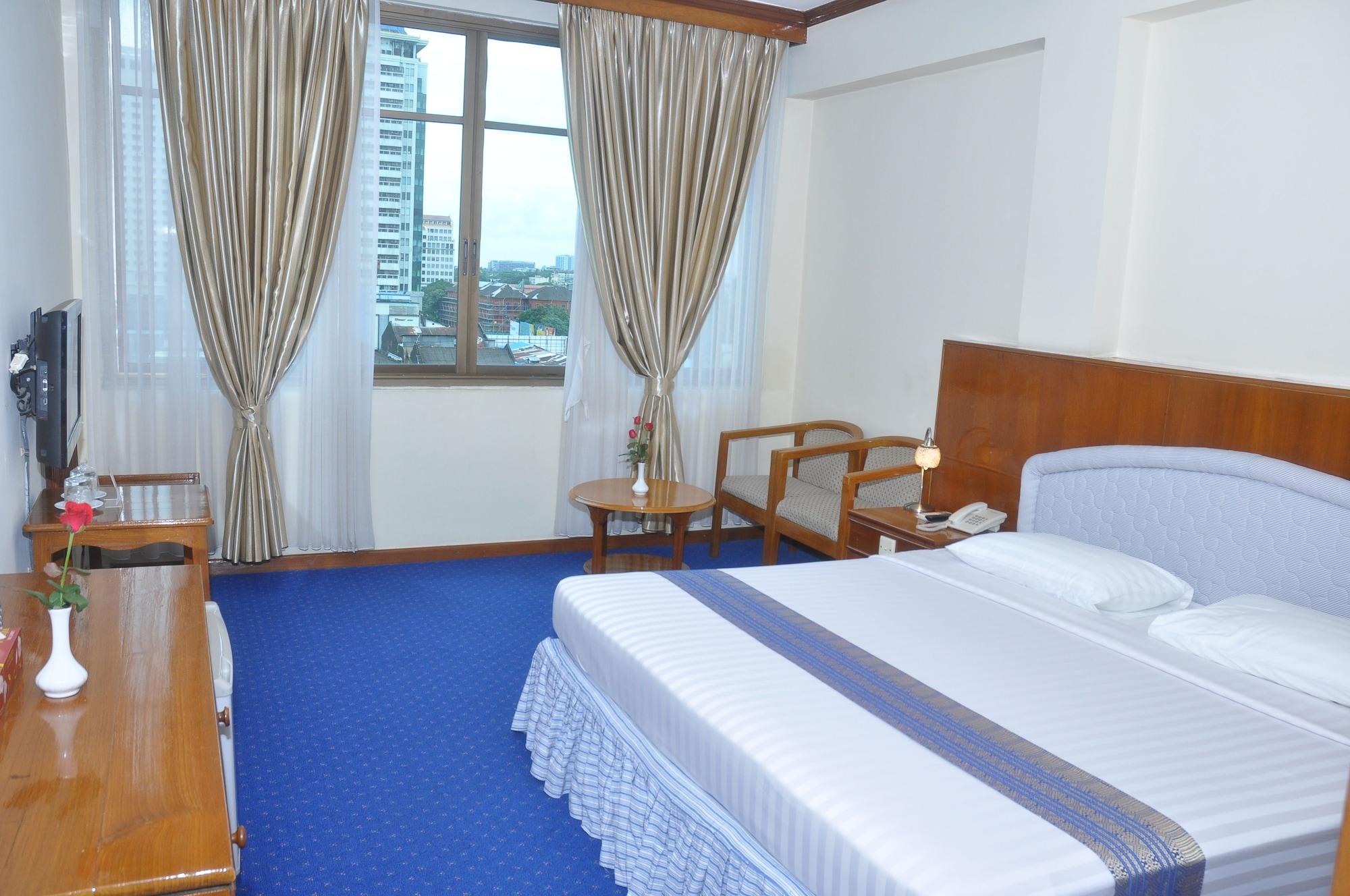 Panorama Hotel Yangon Exterior photo