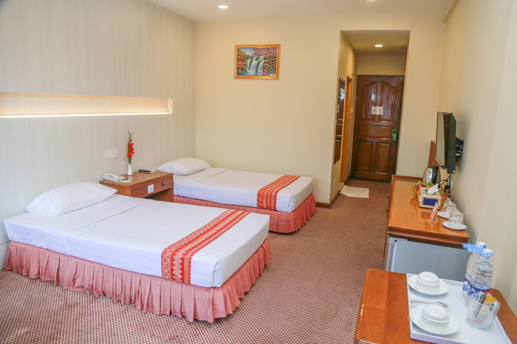 Panorama Hotel Yangon Exterior photo