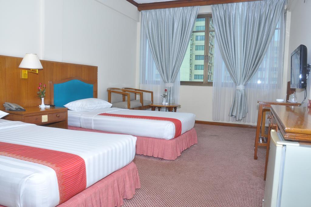 Panorama Hotel Yangon Exterior photo