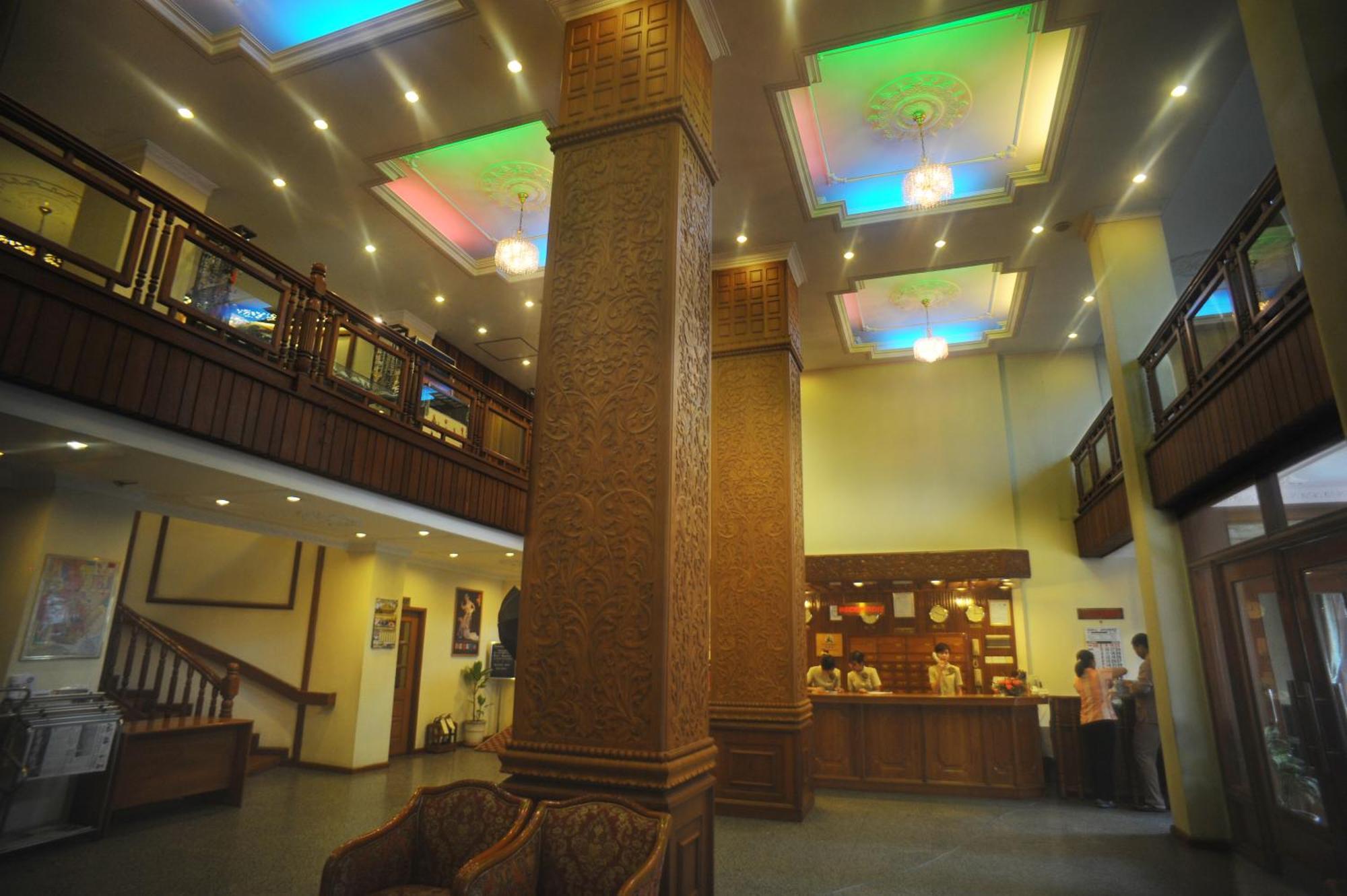 Panorama Hotel Yangon Exterior photo