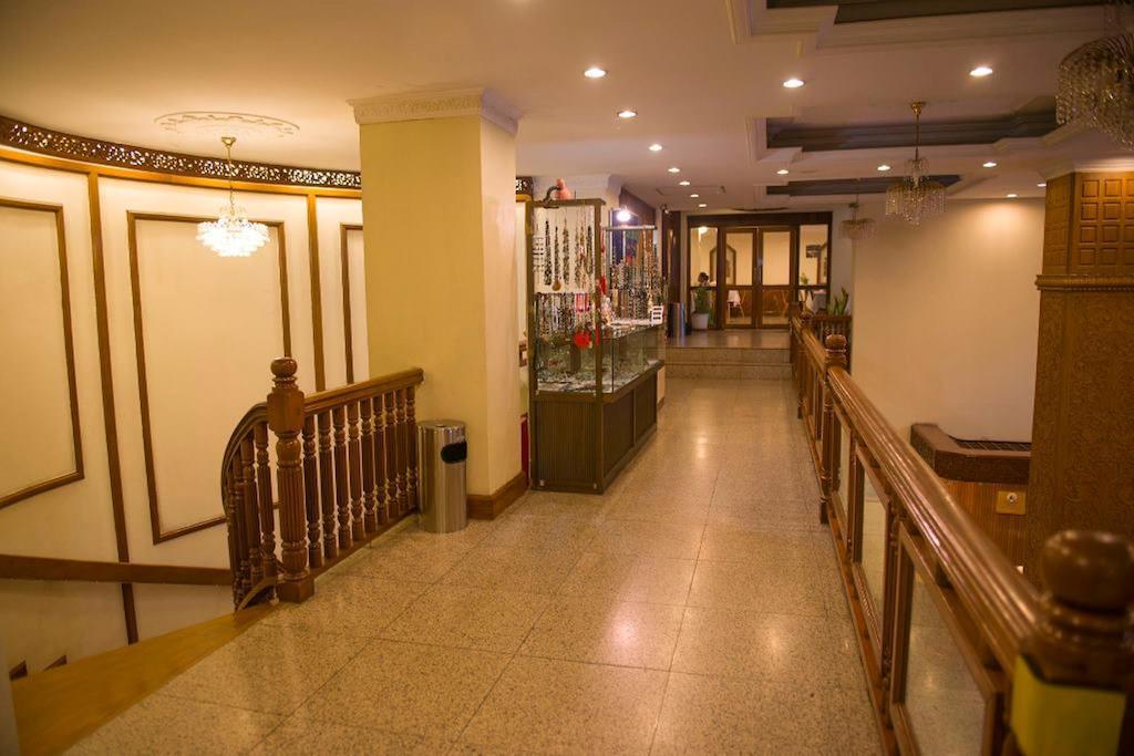 Panorama Hotel Yangon Exterior photo